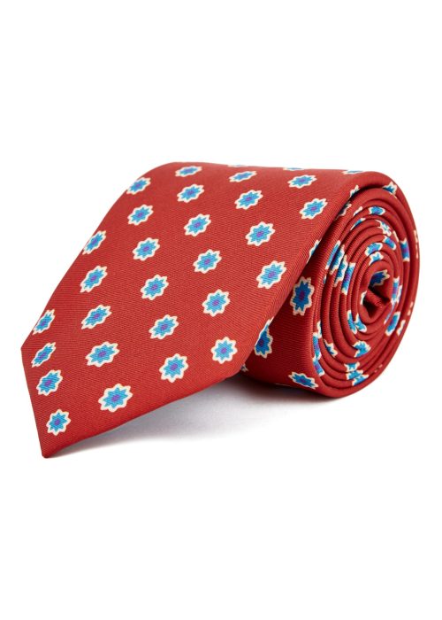 Silk tie in wine with flower pattern