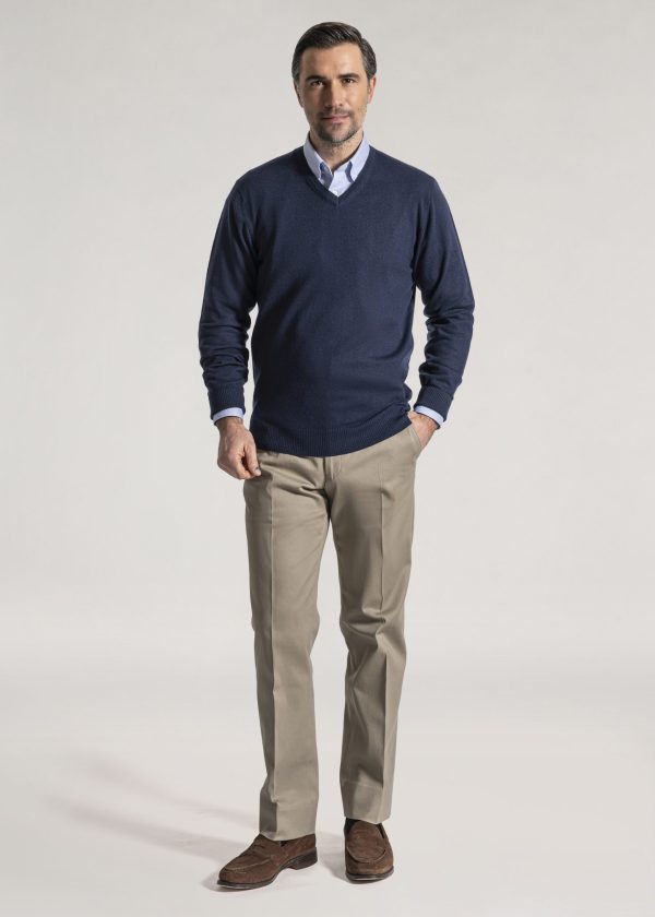 Merino v neck in navy