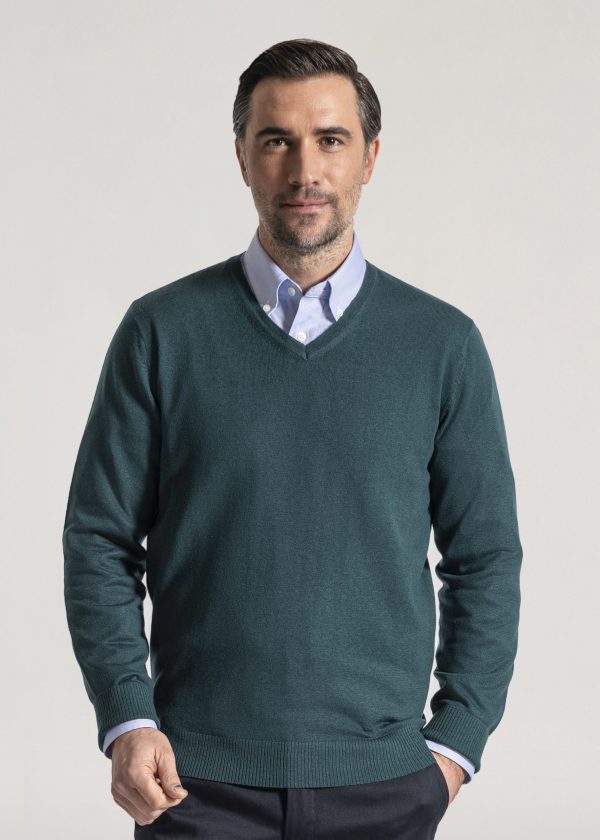 Roderick Charles merino v neck sweater in topiary green